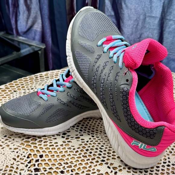 Fila Memory Speedstride Running Shoes Women’s Size 8 sku 3197 - Picture 3 of 9